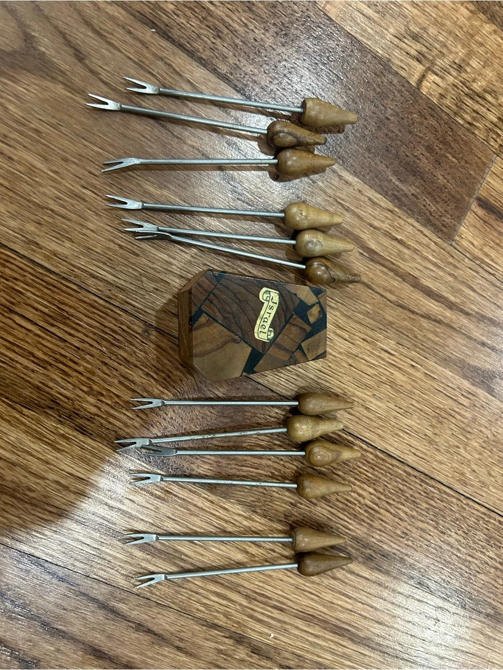 Wooden vintage Olive Picks with Decorative Holder - Brown 12 pcs